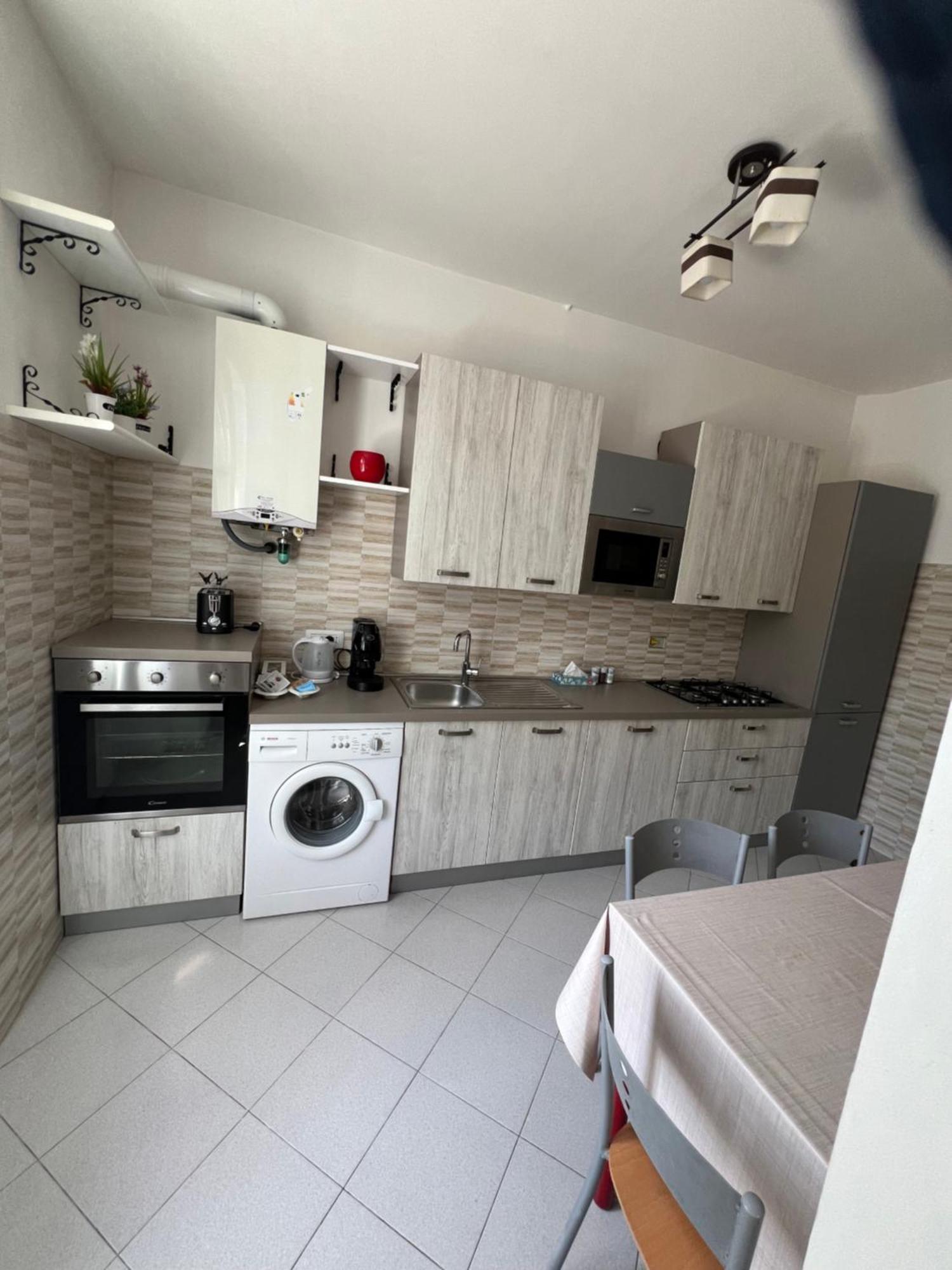 House Hope Apartment Специя Екстериор снимка